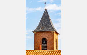Saint Juéry: clocher de l'église Saint Georges