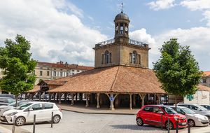 La halle marché de Revel