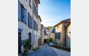 Caylus: rue du Château 