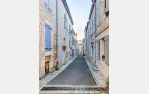 Montcuq, rue Montmartre