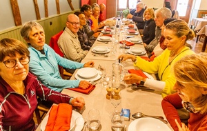 Restaurant  Lou Bourdié  pour le repas annuel de la convivialité.