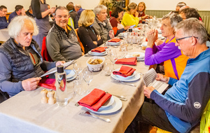 Restaurant  Lou Bourdié  pour le repas annuel de la convivialité.