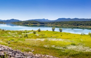 Lac de Montbel: vu du 1er barrage 