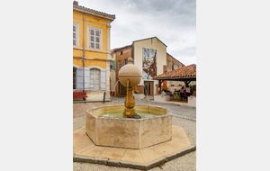 Carla-Bayle, Fontaine place de l'Europe