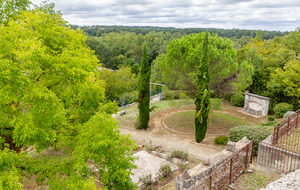 Mauvezin: parc sous la table d'orientation