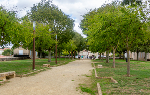 Mauvezin: promenade du château