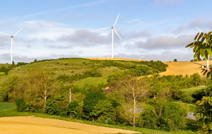 Eoliennes au dessus d'Avignonet
