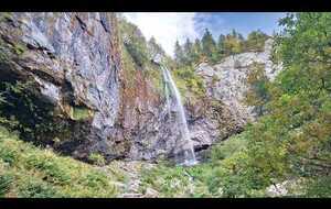Auvergne-J2am_Puy-de-Sancy et la grande cascade
