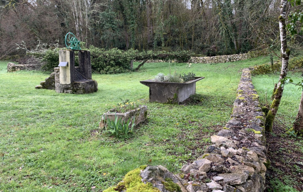 46 - Chemin des puits et lavoirs de Laburgade à Aujols