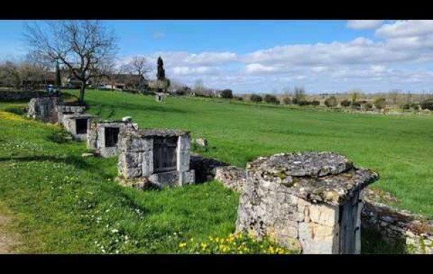46 - Laburgade, chemin des puits et lavoirs